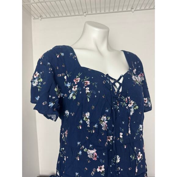 Torrid Navy Blue with Floral Babydoll Challis Lace-Up Hi Low Top 1X NWT - Picture 6 of 12